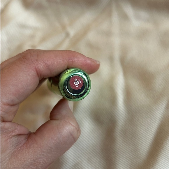 Clinique longwear lipstick in 02 bare pop - Picture 6 of 8